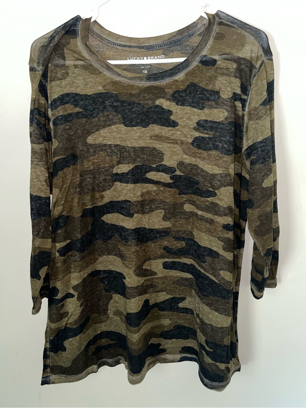 Lucky Brand Women's Camouflage 3/4 Sleeve Lightweight Shirt Size 1X EUC